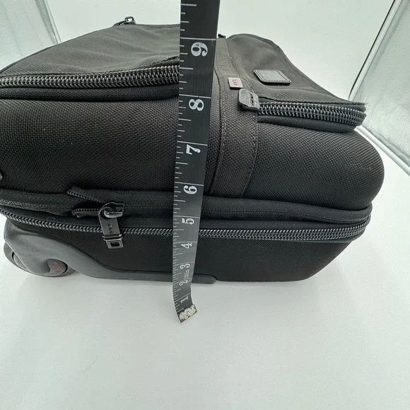 Tumi Alpha 26124DH Rolling Carry On Luggage , Laptop Briefcase Ballistic - Picture 10 of 12